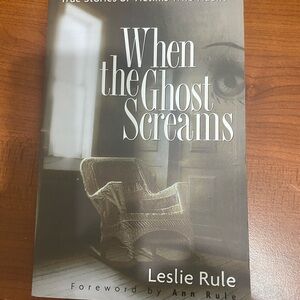 When the Ghost Screams by Leslie Rule
